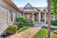 50 Midland Drive 8, Kitchener, ON N2A 2A7