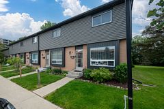 475 Sandringham Crescent 9, London South, ON N6C 5B9