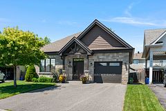 2207 Heron Court, Cornwall, ON K6H 7P5