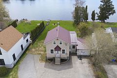120 Queen Street, Smiths Falls, ON K7A 3N6