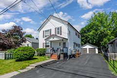 213 8th Street E, Cornwall, ON K6H 2S6