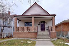426 Langlois Avenue Upper, Windsor, ON N9A 2G4