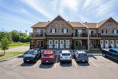 225 SPENCE Avenue 203, Hawkesbury, ON K6A 0B5