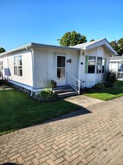 54 Quarry View Village, Port Colborne, ON L0S 1R0