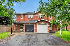 11 Boulder Way, Barrhaven, ON K2J 4R7