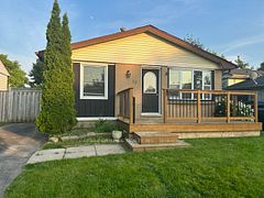 17 Villeneuve Crescent, London East, ON N5V 1M7