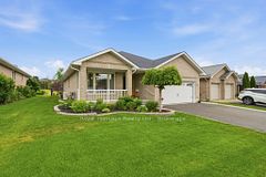 12 Kipling Drive, Belleville, ON K8N 0C9