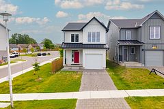 939 Deveron Crescent, London South, ON N5X 3X4