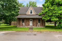 30 Argyle Street, Lambton Shores, ON N0N 1J0