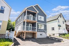 278 Shakespeare Street 2, Vanier and Kingsview Park, ON K1L 5M5