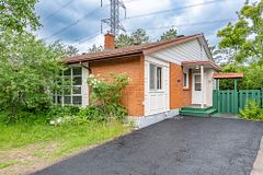 75 Woodfield Drive, Tanglewood - Grenfell Glen - Pineglen, ON K2G 0A1