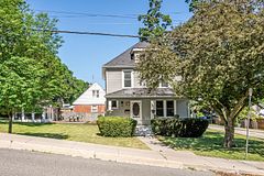 20 Wardrope Avenue, Hamilton, ON L8G 1S2