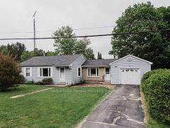 35 John Street, Sundridge, ON P0A 1Z0