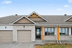 68 Doctor Agnes Craine Drive, Smiths Falls, ON K7A 0B8