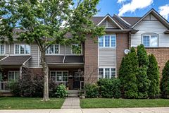 100 Beddoe Drive 21, Hamilton, ON L8P 4Z2