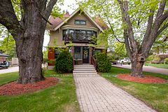 34 Winnipeg Avenue, Thunder Bay, ON P7B 3P7