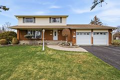 19 Country Club Drive, Quinte West, ON K8R 1B4