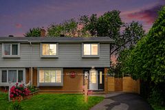 34 Downsview Crescent, Tanglewood - Grenfell Glen - Pineglen, ON K2G 0A5