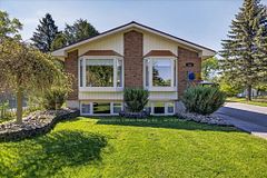 948 St Pauls Street, Peterborough, ON K9H 6J6