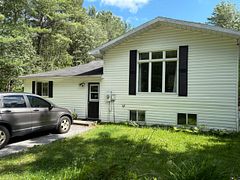 95 Clearwater Lake Road, Huntsville, ON P0B 1L0