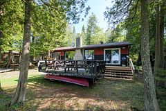 90 Berford Park Road, South Bruce Peninsula, ON N0H 2T0
