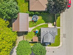8 Cross Street, Brant, ON N3L 1Z7