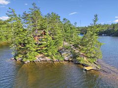 1 Diamond Island, Gravenhurst, ON P1P 1R3