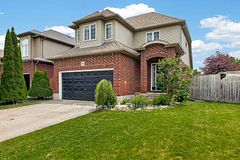 762 Frontenac Crescent, Woodstock, ON N4V 0B1