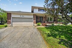 512 Laurier Boulevard, Brockville, ON K6V 6C5