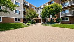 270 Brittany Drive 214, Manor Park - Cardinal Glen and Area, ON K1K 4M3