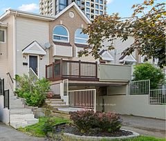 91 Thornbury Crescent, South of Baseline to Knoxdale, ON K2G 6C4