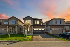 698 Odyssey Way, Leitrim, ON K1T 0V3