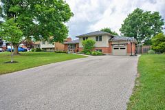 24 Field Road, London South, ON N6P 1C5