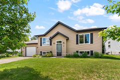 9 Minto Street, Whitewater Region, ON K0J 1C0