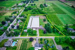5220-5226 Greenlane Road, Lincoln, ON L0R 1B3