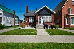 46 James Street E, Brockville, ON K6V 1K4