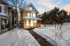 184 Park Street N Main Floor, Peterborough, ON K9J 3P6