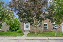 178 Westcourt Place, Waterloo, ON N2L 2R7