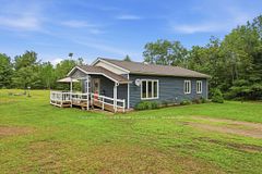 18 Pine Ridge Road, Bancroft, ON K0L 1C0