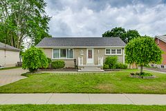 266 Adelaide Street, Strathroy-Caradoc, ON N7G 2V8