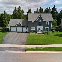 208 Covered Bridge Trail, Bracebridge, ON P1L 1Y3