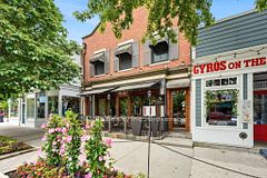 10 Queen Street 1, Niagara-on-the-Lake, ON L0S 1J0