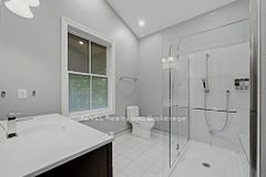 10 Queen Street 2, Niagara-on-the-Lake, ON L0S 1J0