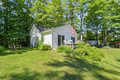 180 Two Road 1, Gravenhurst, ON P1P 1R1