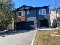 32 Hackett Street B, Hunt Club - Windsor Park Village and Area, ON K1V 0P7