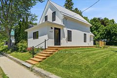 11 Eyre Street, Prince Edward County, ON K0K 2T0
