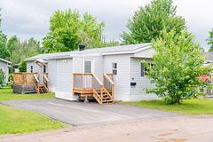 73 Pinehurst Estates, Petawawa, ON K8H 2H2