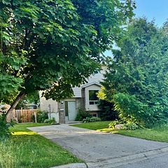 37 Paul Street, North Bay, ON P1B 9M1