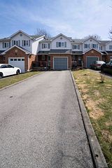407 Downsview Place, Waterloo, ON N2K 3W6