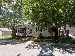 14 Bay Avenue, Prince Edward County, ON K0K 1T0